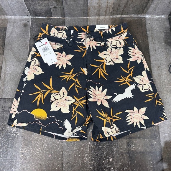 Quicksilver Women’s Drift Away Shorts Size 25 - NWT - Floral Pattern High Waist - Picture 1 of 8